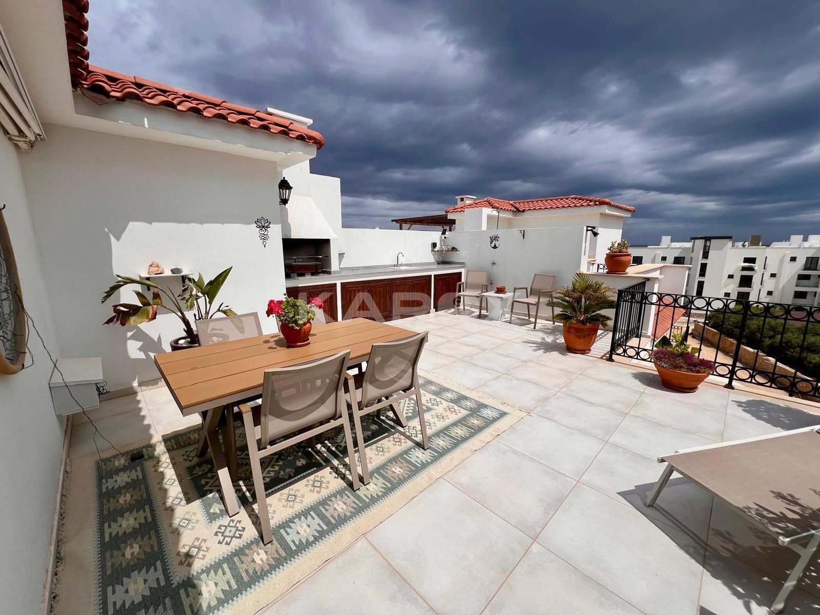 Kuzey Kıbrıs'ta 2+1 Deniz Kenarı Penthouse